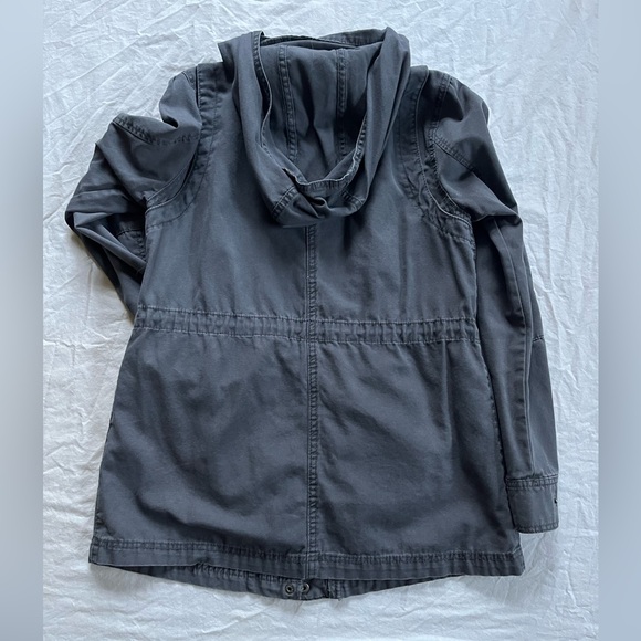 Lightweight Fall/Spring Jacket, Adjustable Waist - Picture 3 of 4